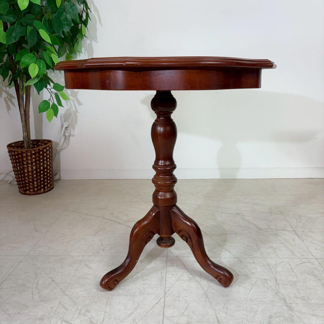 イタリア製　アンティーク調　ティーテーブル　コーヒーテーブル　サイドテーブル