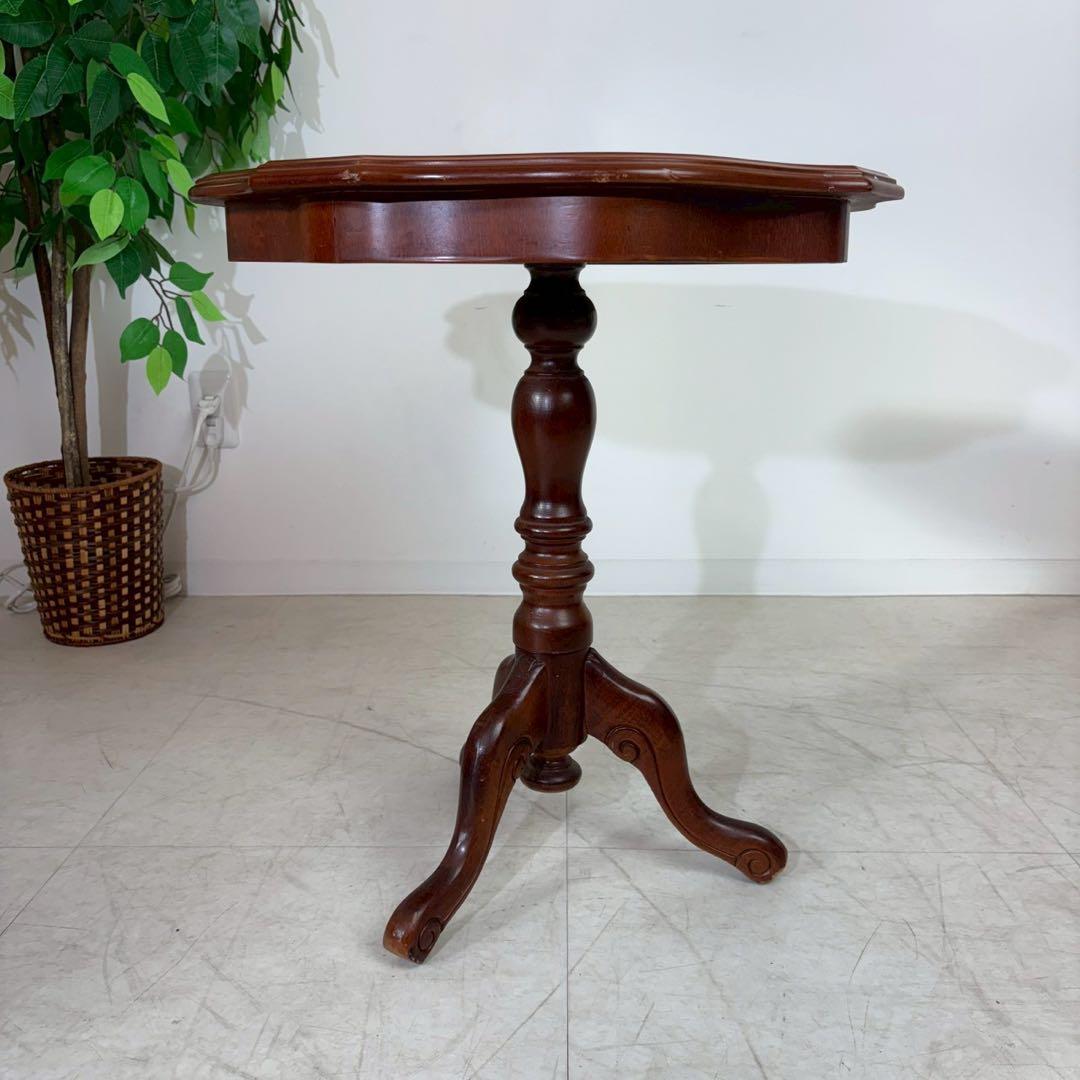 イタリア製　アンティーク調　ティーテーブル　コーヒーテーブル　サイドテーブル