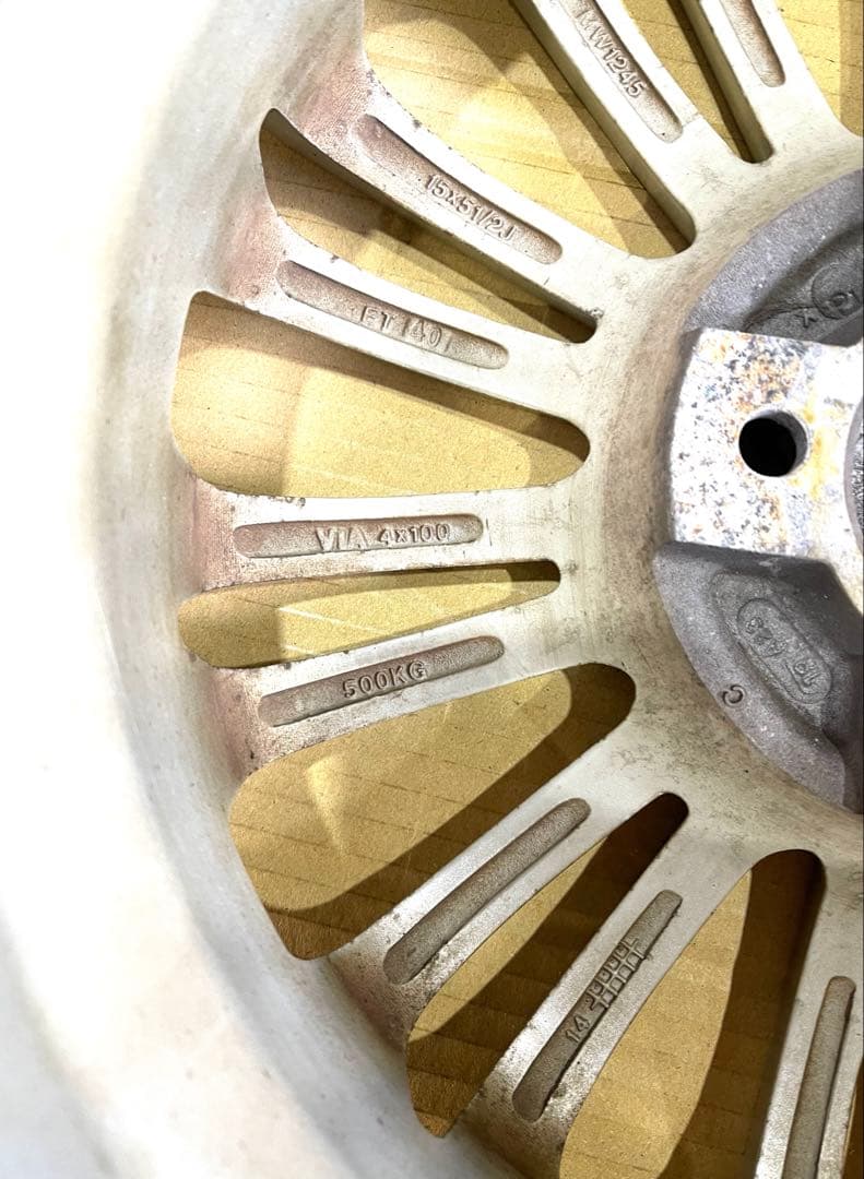 15インチ ホイールLEBEN ホイール2本　シルバー①