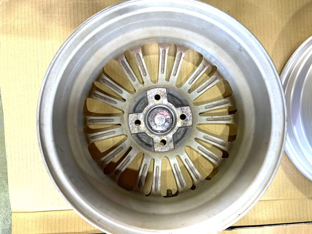 15インチ ホイールLEBEN ホイール2本　シルバー①