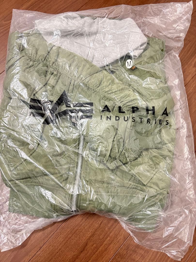 ALPHA INDUSTRIES × にゃー MA-1 フライトジャケット