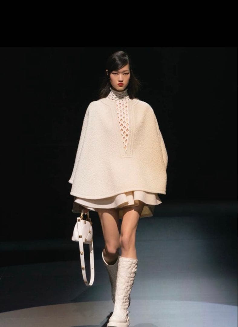 VALENTINO/ヴァレンティノ 　◇　ウールカフタン　ケープコート