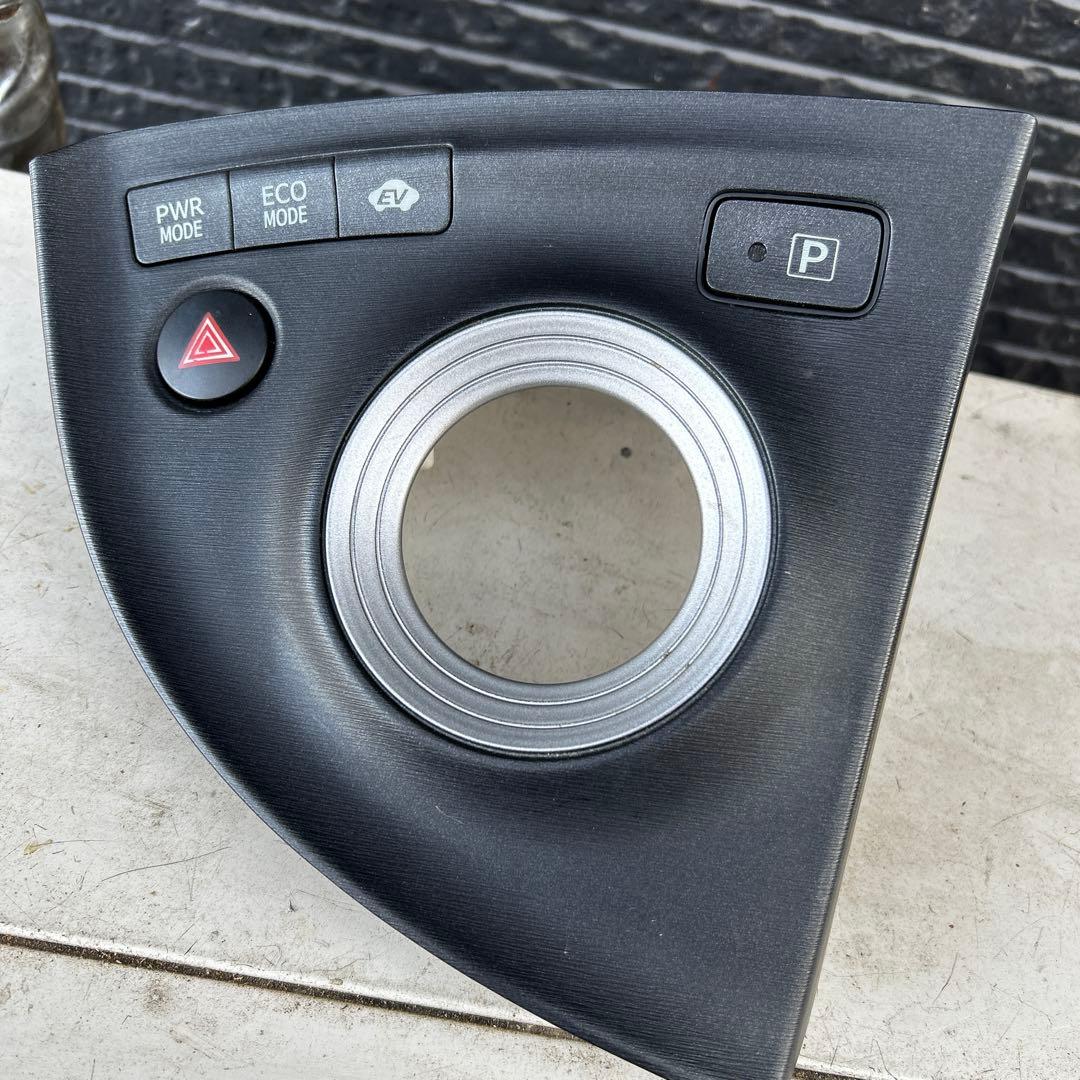 プリウス30前期4点