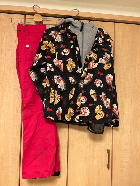 【Mサイズ】レディーススノボーウェア３点セット