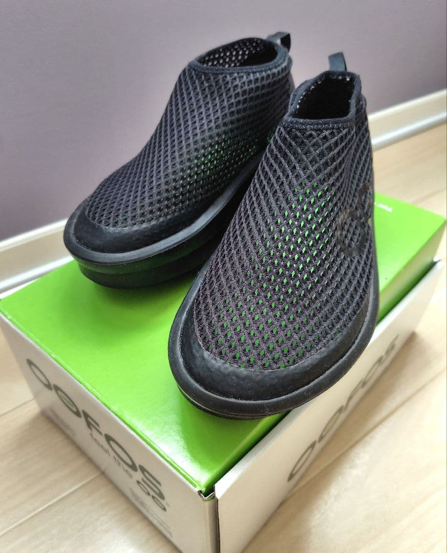 ウーフォス　OOFOS　 W7/EU38　ブラック　メッシュ　スニーカー