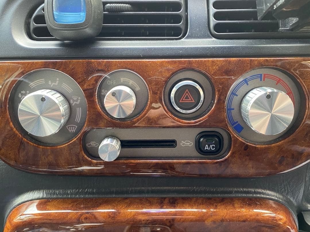 【割れ対策あり】L700S ミラジーノ　エアコン　ツマミ　ノブ　シルバー