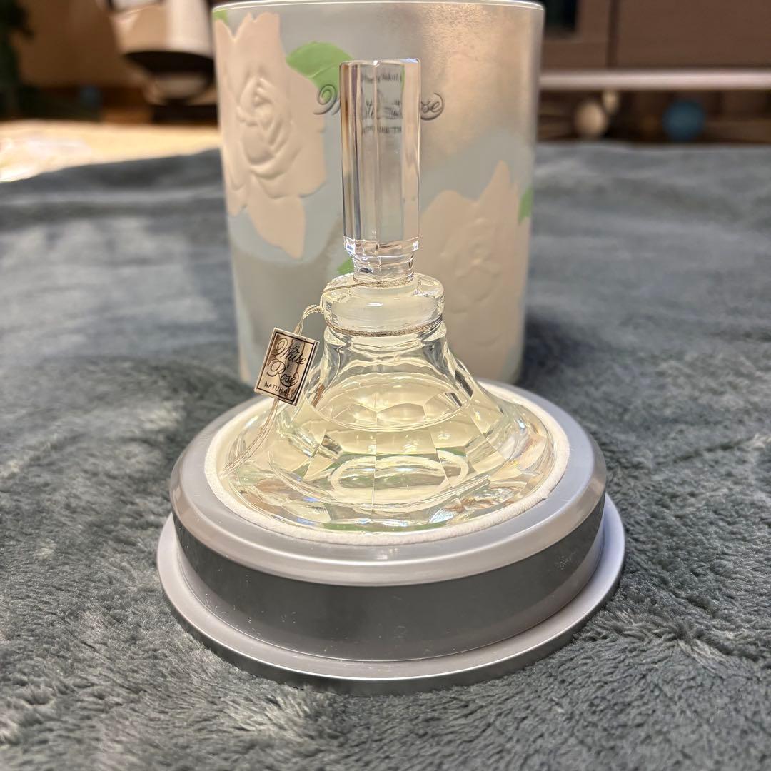 新品•未開栓　ホワイトローズナチュラル　32ml