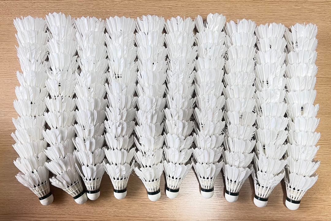 バドミントンシャトル YONEX