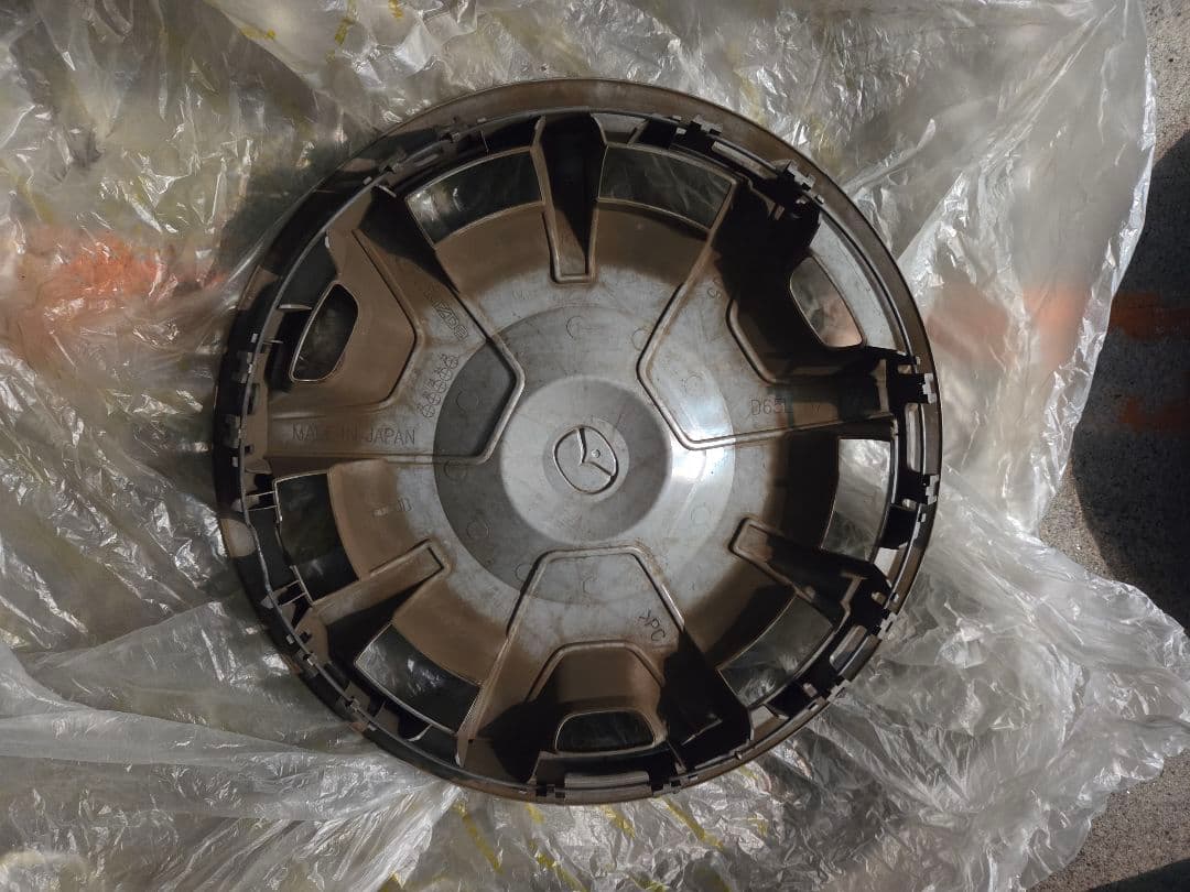 MAZDA2 純正 ホイールキャップ ブラック×シルバー