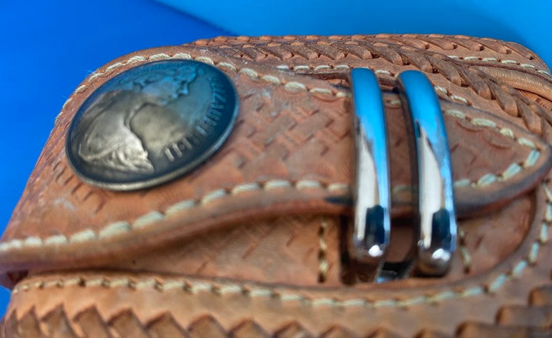 MAMAKIN'レザーウォレット(ヌメ革) ホルダー&ストラップ付き(2本付き)