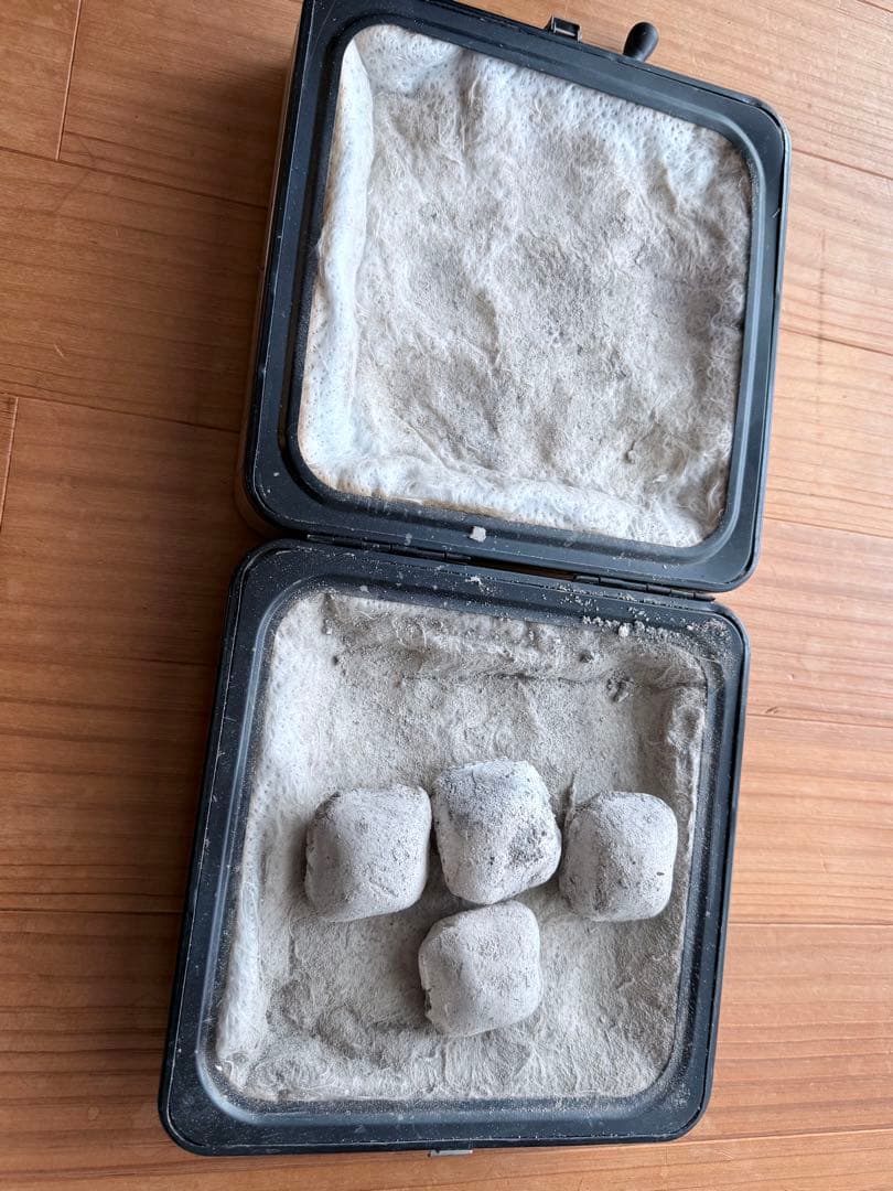 ミツウロコ　豆炭こたつセット　グラスマット2つ付き