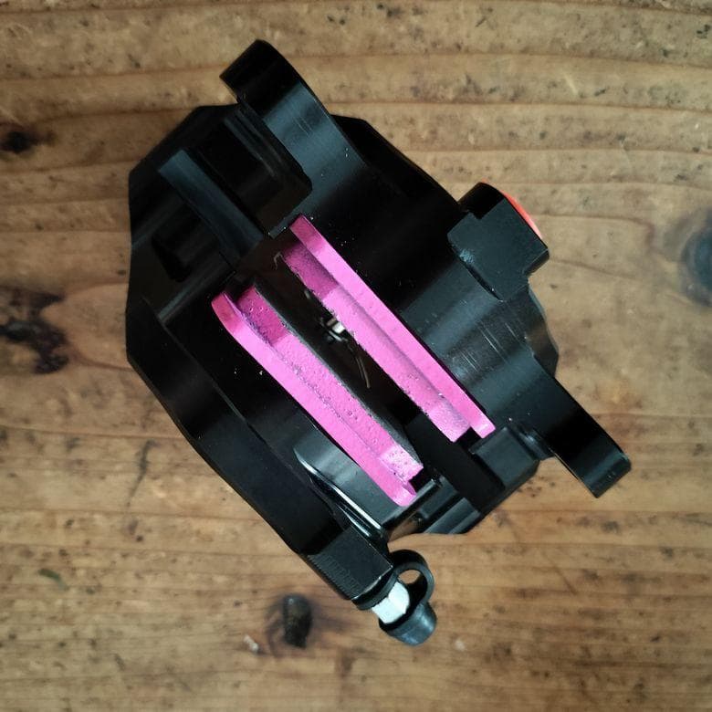 ★新カニ レーシング2ポットキャリパー 新型 モンキー ヤマンボ 2POT★