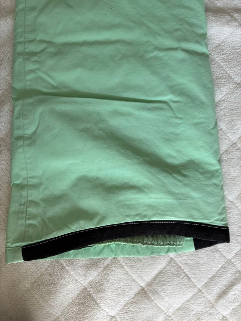 ★burtonキッズスノボード・スキーウェア上下セット★