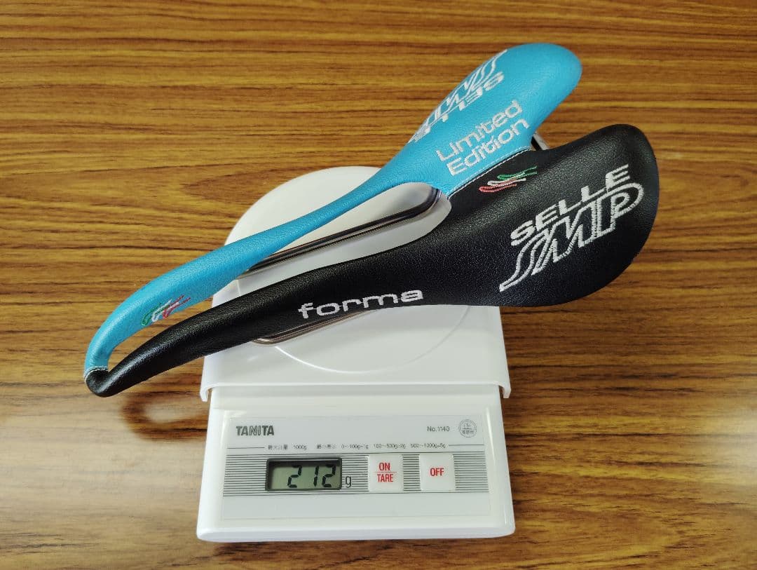 Selle SMP Forma Limited Edition サドル