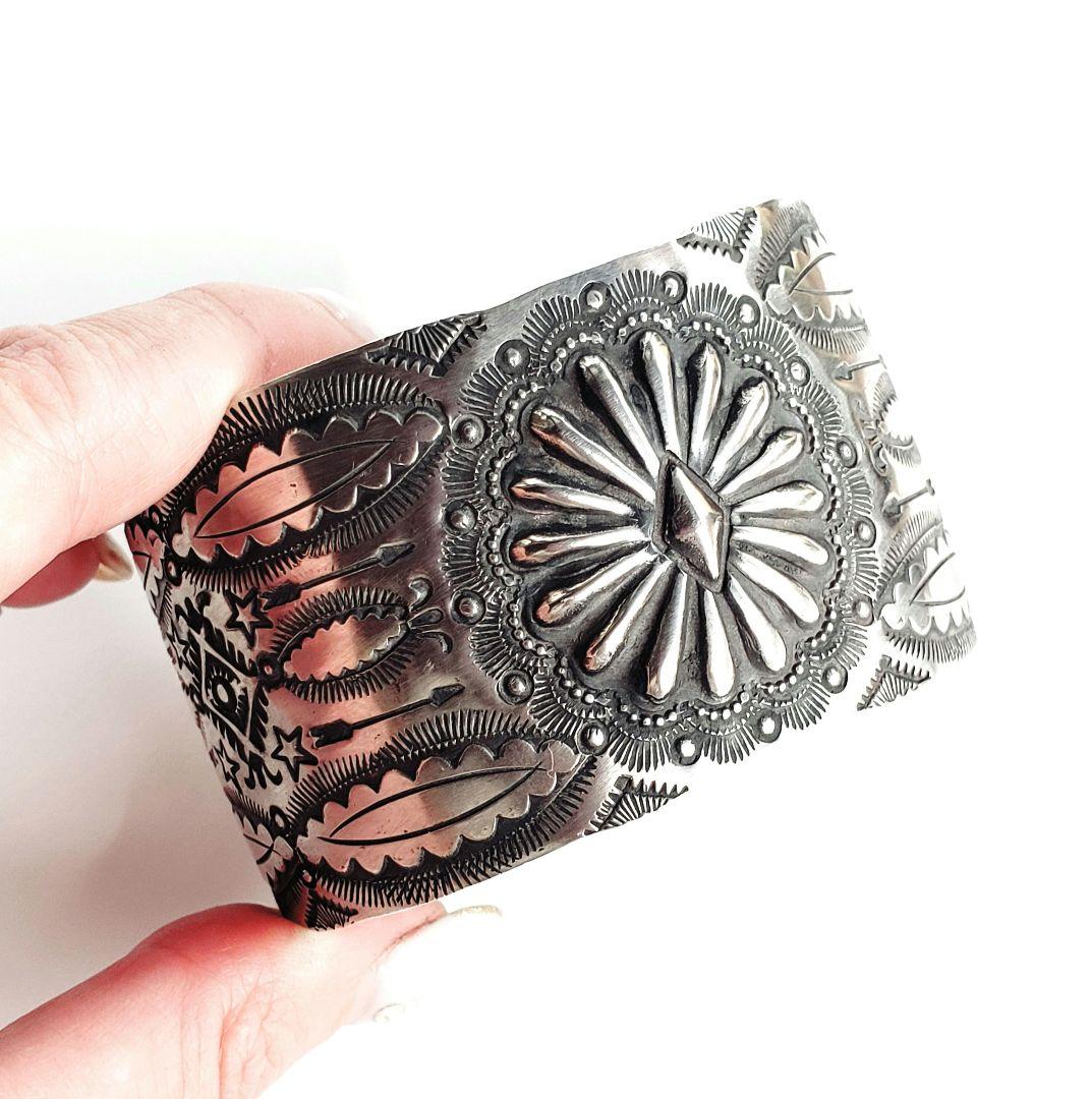 一品物❗　インディアンジュエリー　ナバホ族　有名な V.J. Platero