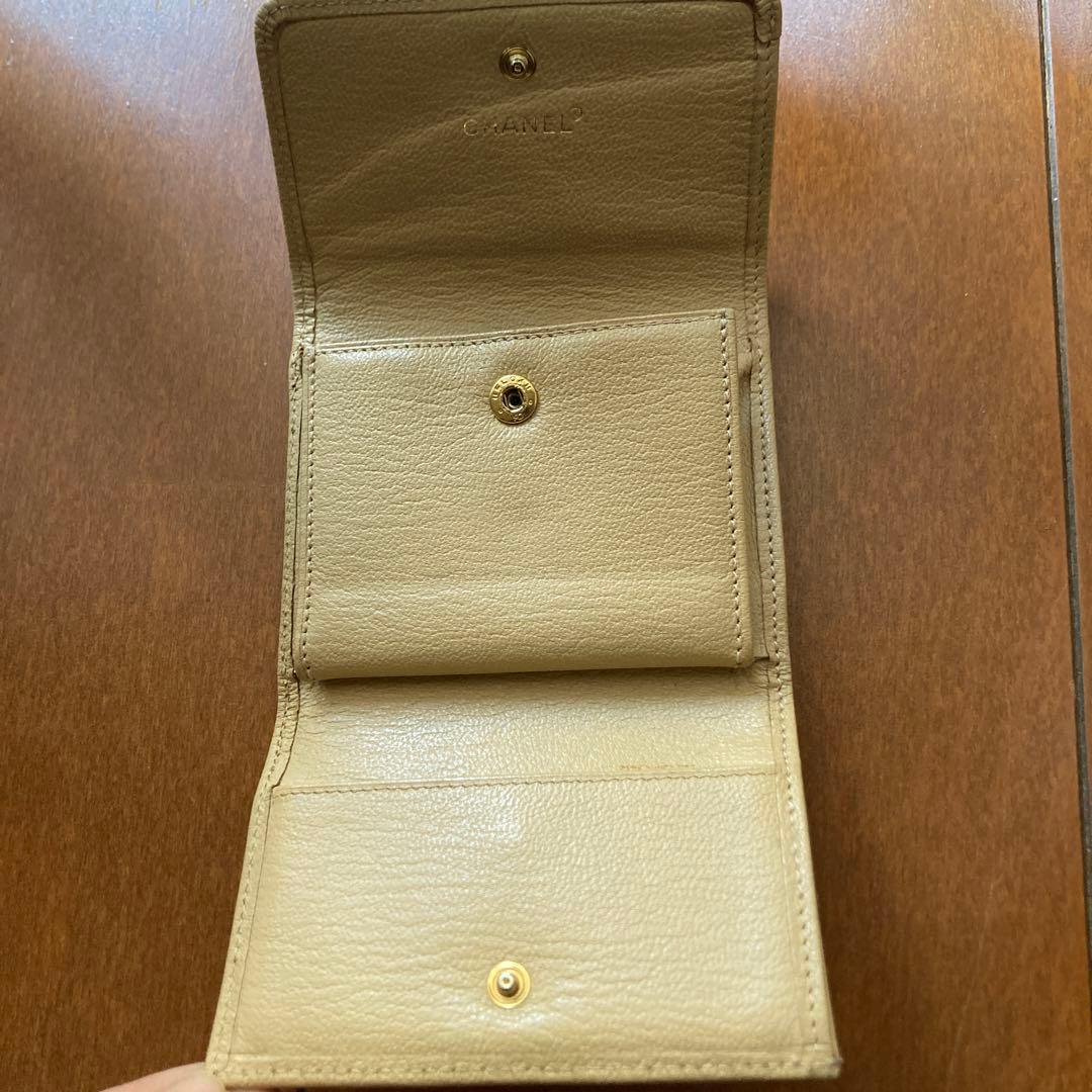 CHANEL コンパクト財布
