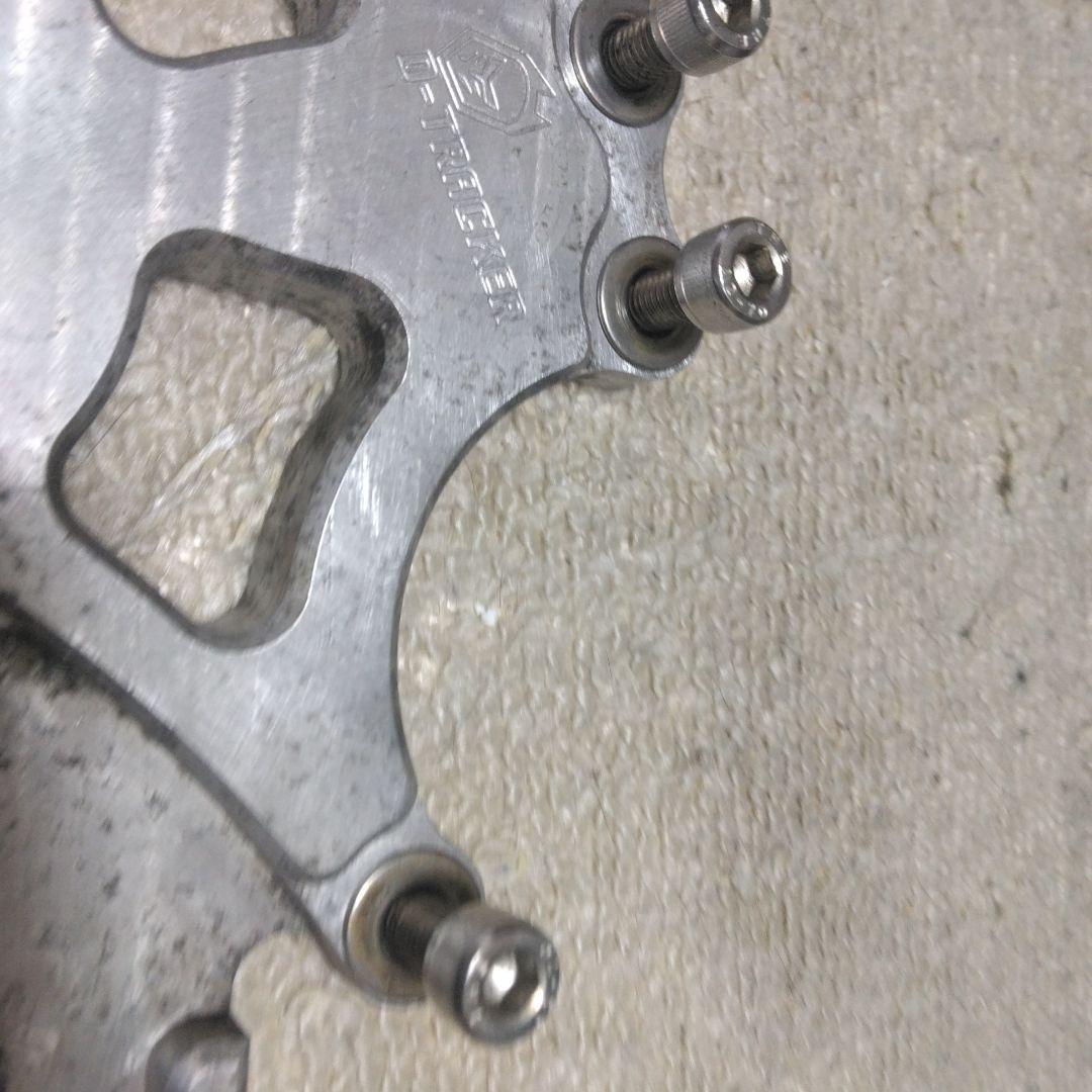 D-TRACKER Xデュアルキャリパーブラケット　DKS