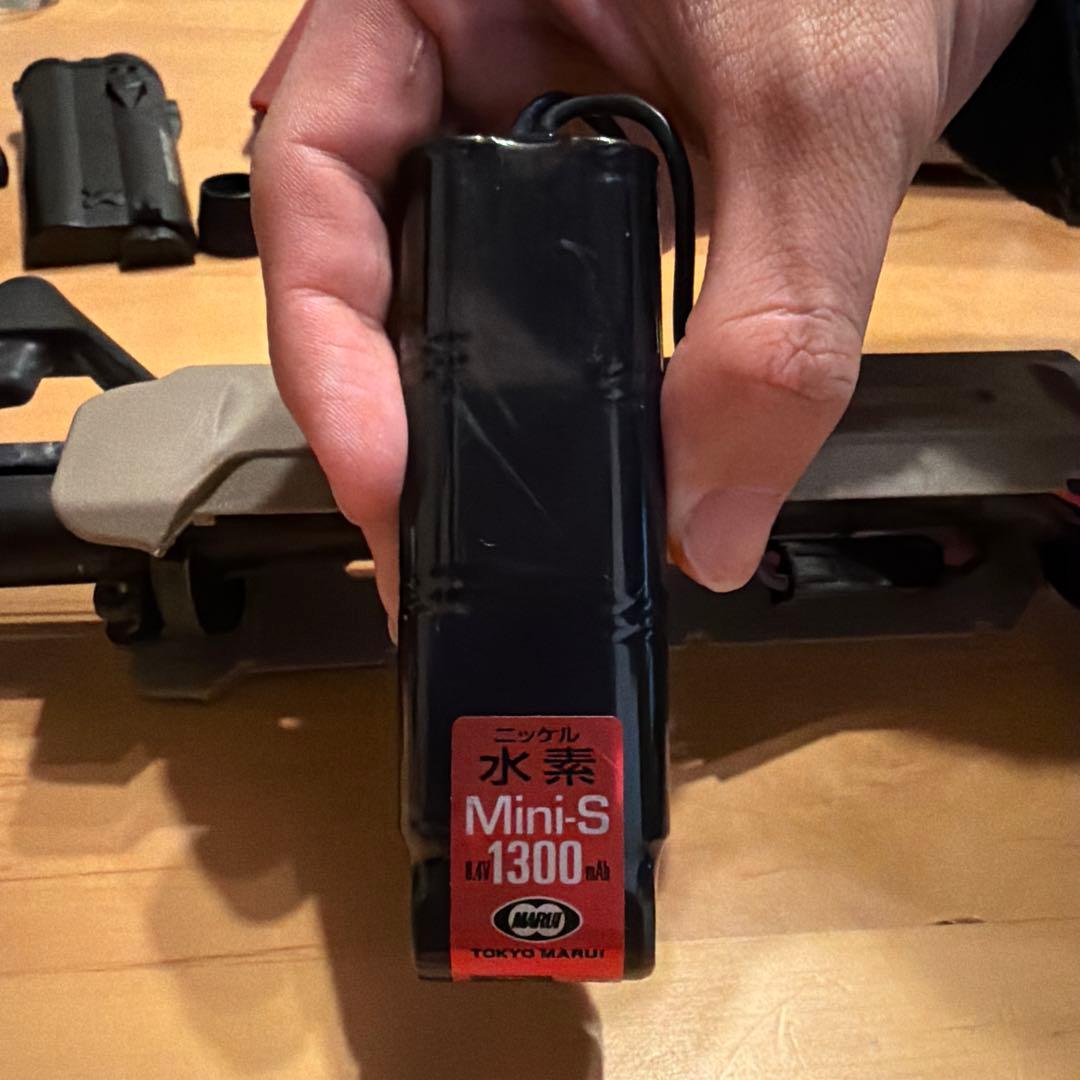 東京マルイM4 MAGPULカスタム電動ガン