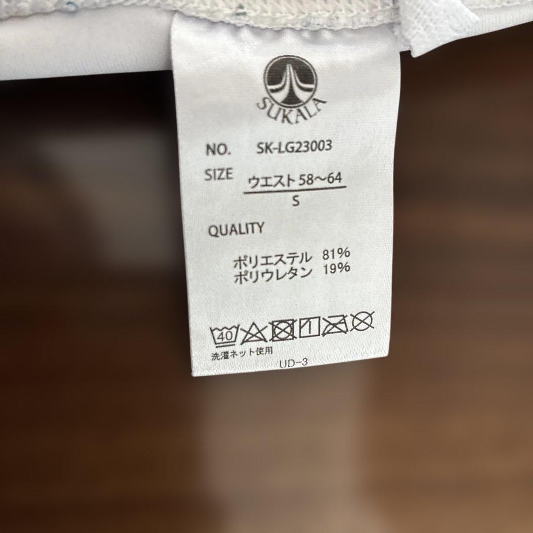 SUKALAフラワーシャーリングレギンス&ブラトップ　セット　Sサイズ