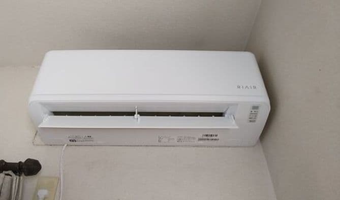 RIAIR ルームエアコン YHA-S25N-W 2023年製　取外済