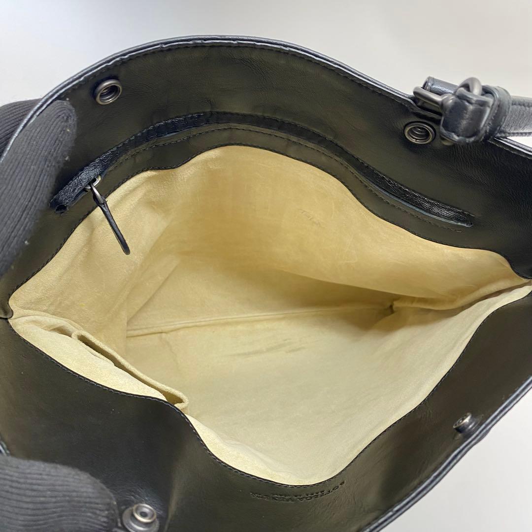 【美品】ボッテガヴェネタ ショルダーバッグ イントレチャート ブラック