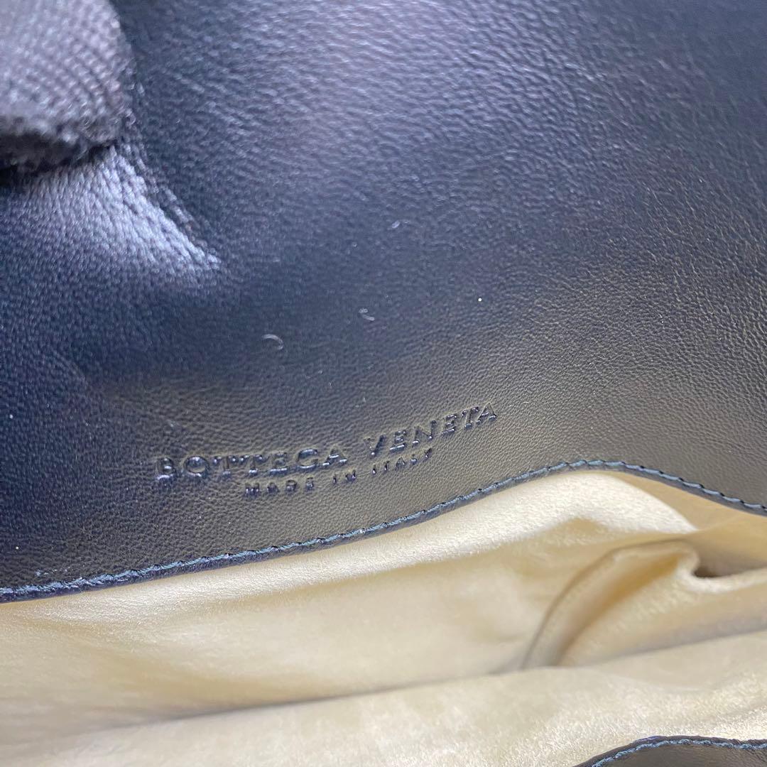 【美品】ボッテガヴェネタ ショルダーバッグ イントレチャート ブラック