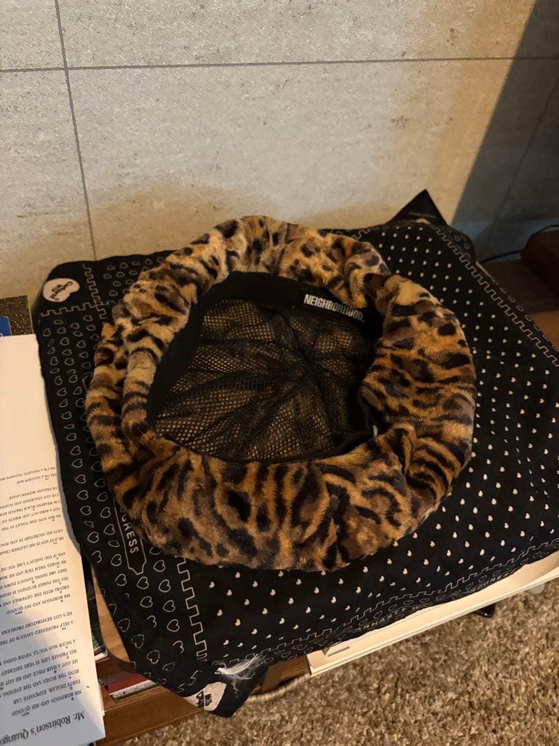 WHITENIXXX　neighborhood ベレー帽　レオパード