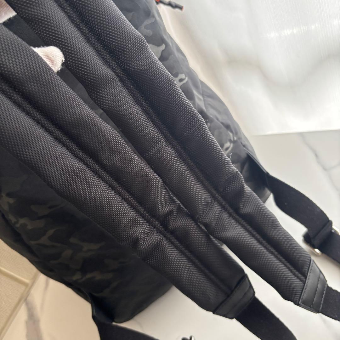 【美品】McQ アレキサンダーマックイーン　黒　リュック　カモフラ　バックパック