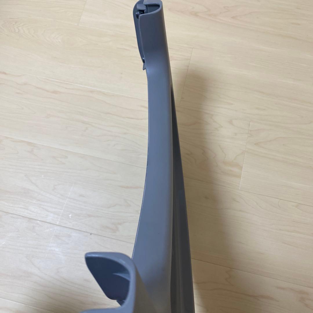 Roseさんご購入　Combi「ネムリラ」電動　ベビーチェア　テーブル付