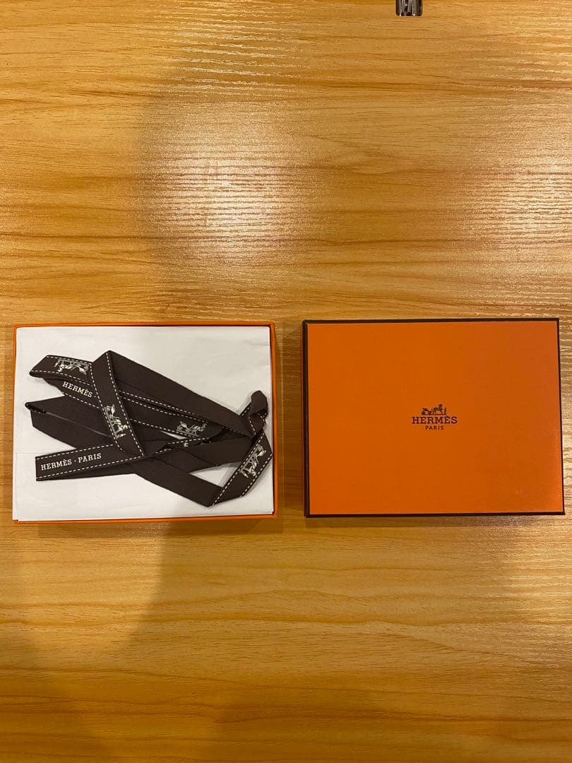 エルメス 二つ折り ベアンコンパクト ブラック/シルバー金具 K刻印 黒