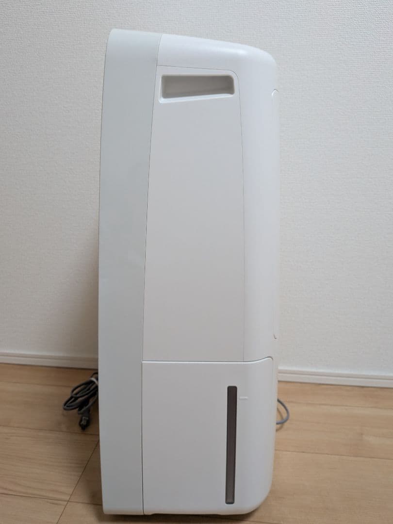 シャープ 衣類乾燥除湿機 CV-N180【2021年製】