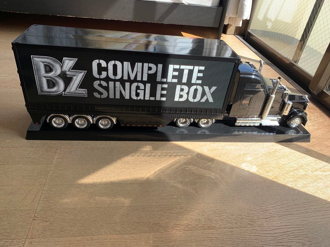 B’z COMPLETE SINGLE BOX Trailer Edition