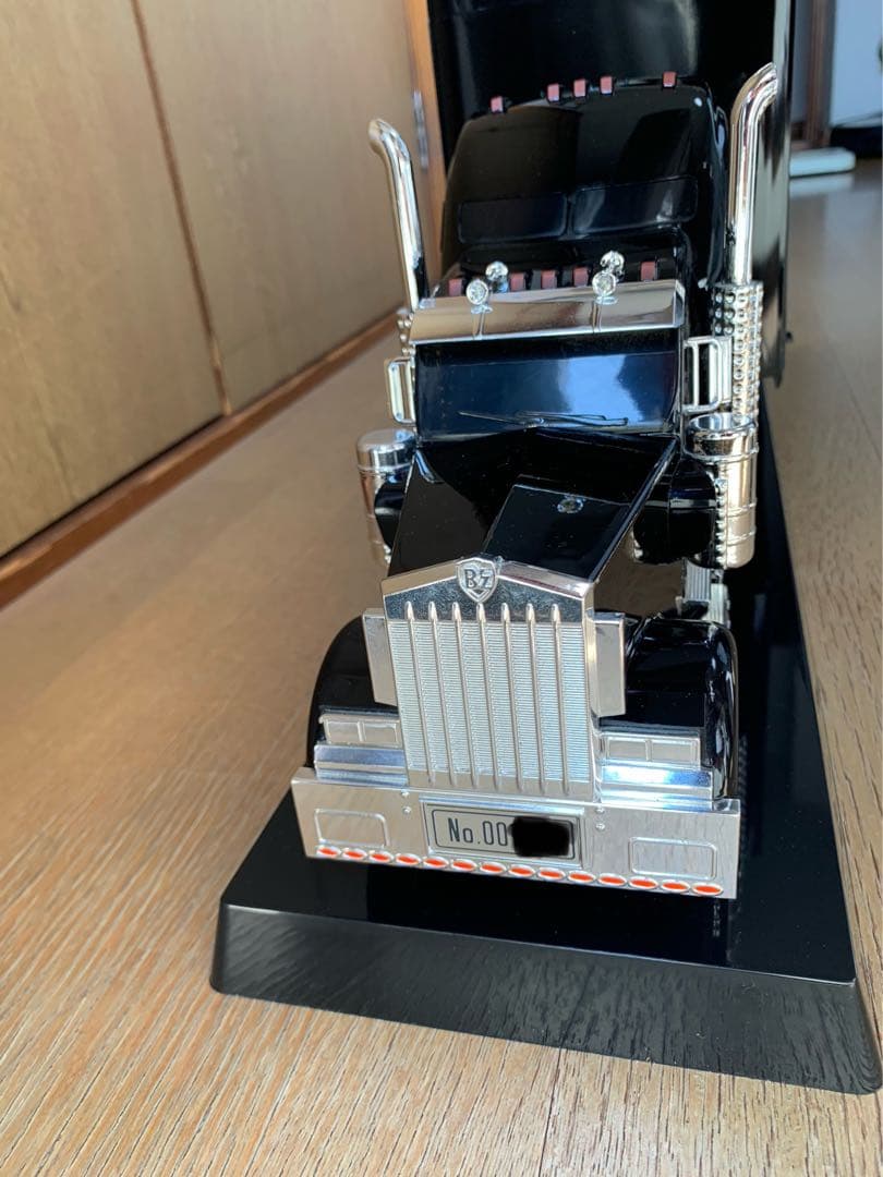 B’z COMPLETE SINGLE BOX Trailer Edition