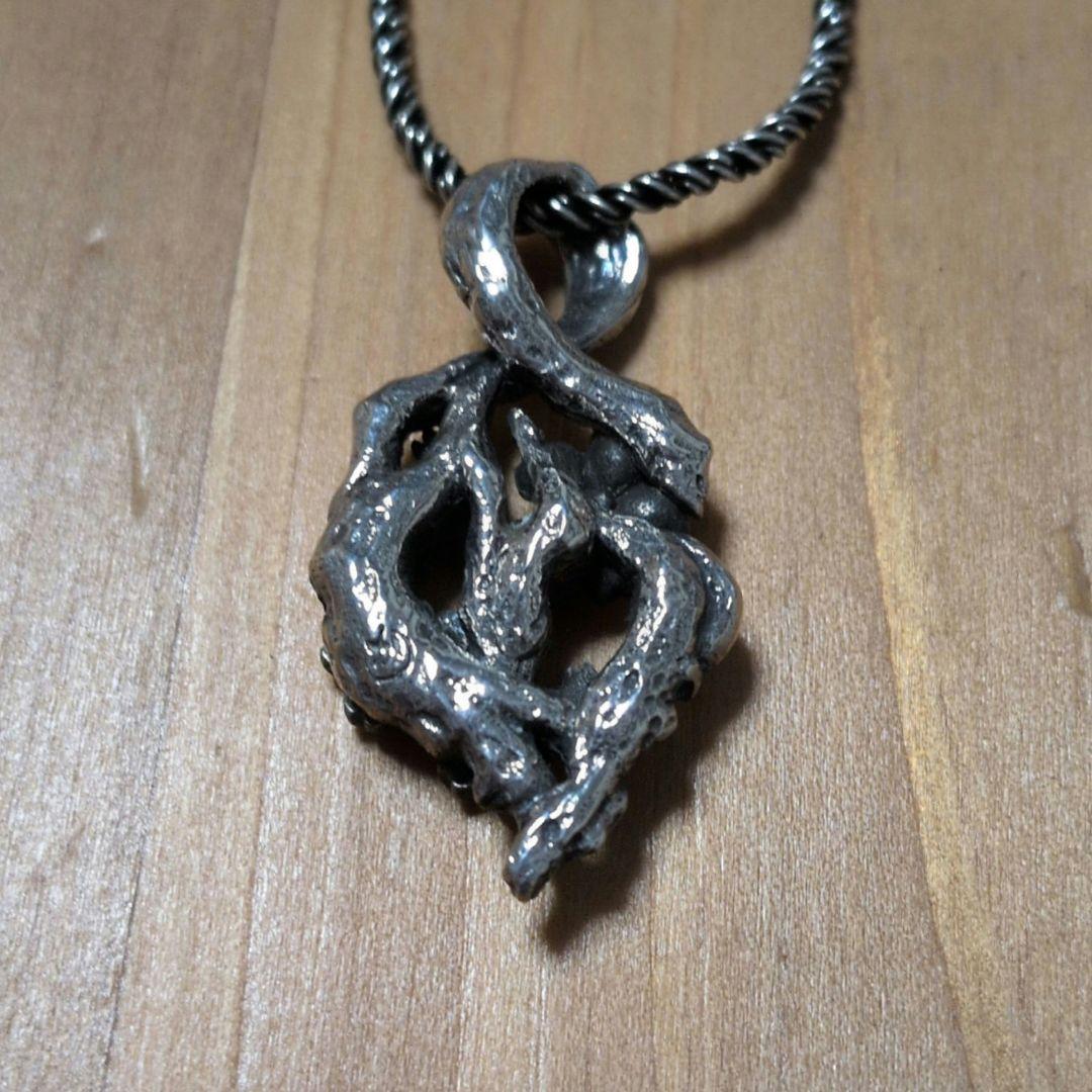 かすう工房「桜花神代桜根付」ネックレス