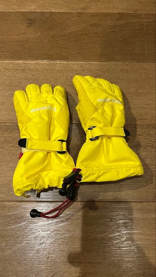 モンベル　110 スキーウェアとグローブセット　男の子　女の子　2回使用