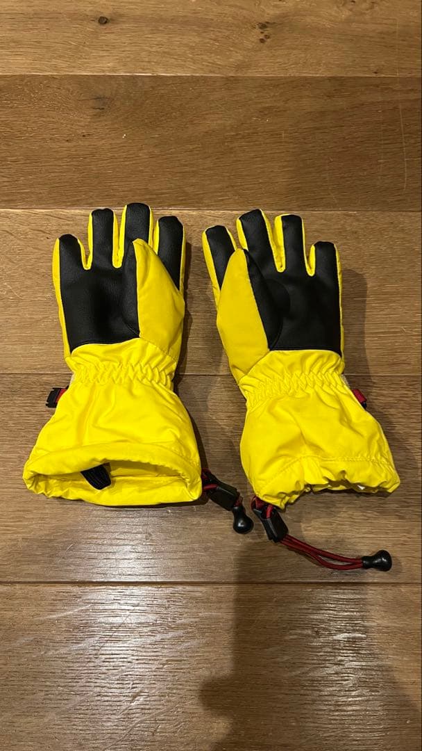 モンベル　110 スキーウェアとグローブセット　男の子　女の子　2回使用