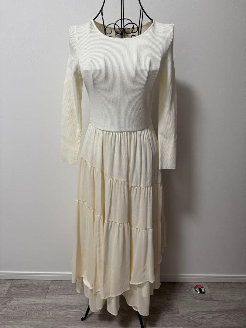 新品タグ付き　アプワイザーリッシェ　シアーイレヘムドッキングワンピース　サイズ2