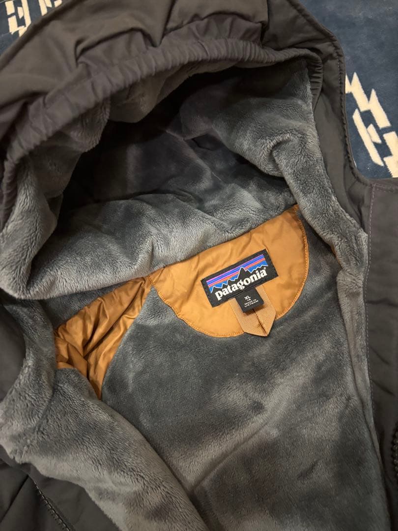 Patagonia　ボーイズインサレーテッドイスマスジャケット　XL/14