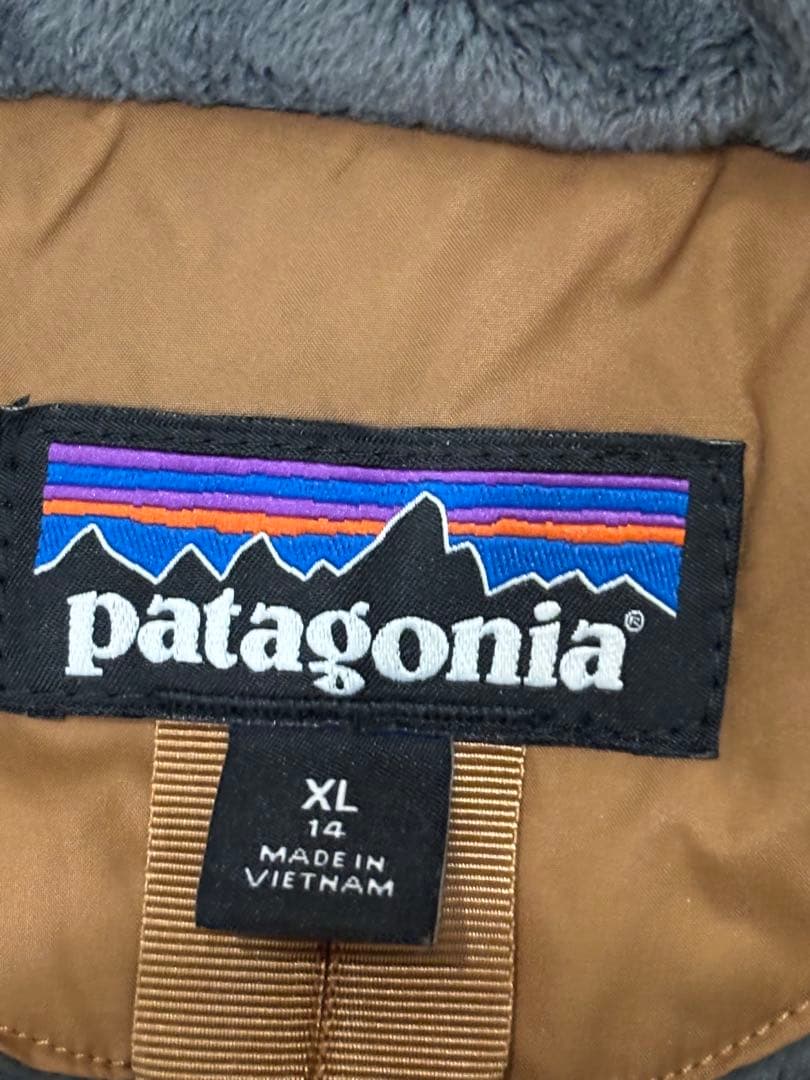 Patagonia　ボーイズインサレーテッドイスマスジャケット　XL/14
