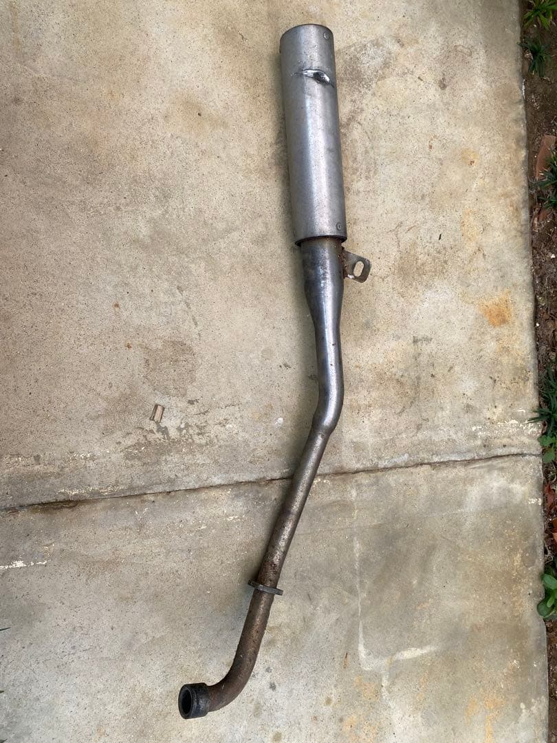 RPMマフラー　ステッカーなし　ガリ傷あり