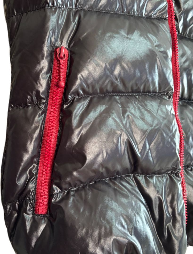 デュベティカ DUVETICAフード付きダウンベスト サイズ40