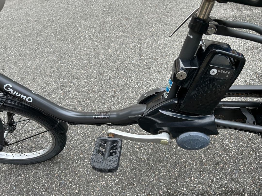 パナソニック　ギュット・クルーム
20インチ内装3段ギア大容量バッテリー16Ah