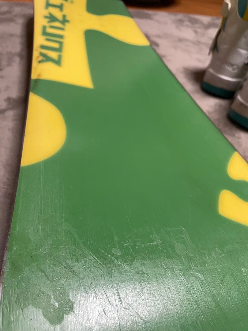 キッズスノーボードセット　98　板　ビンディング　ブーツ　プロテクター