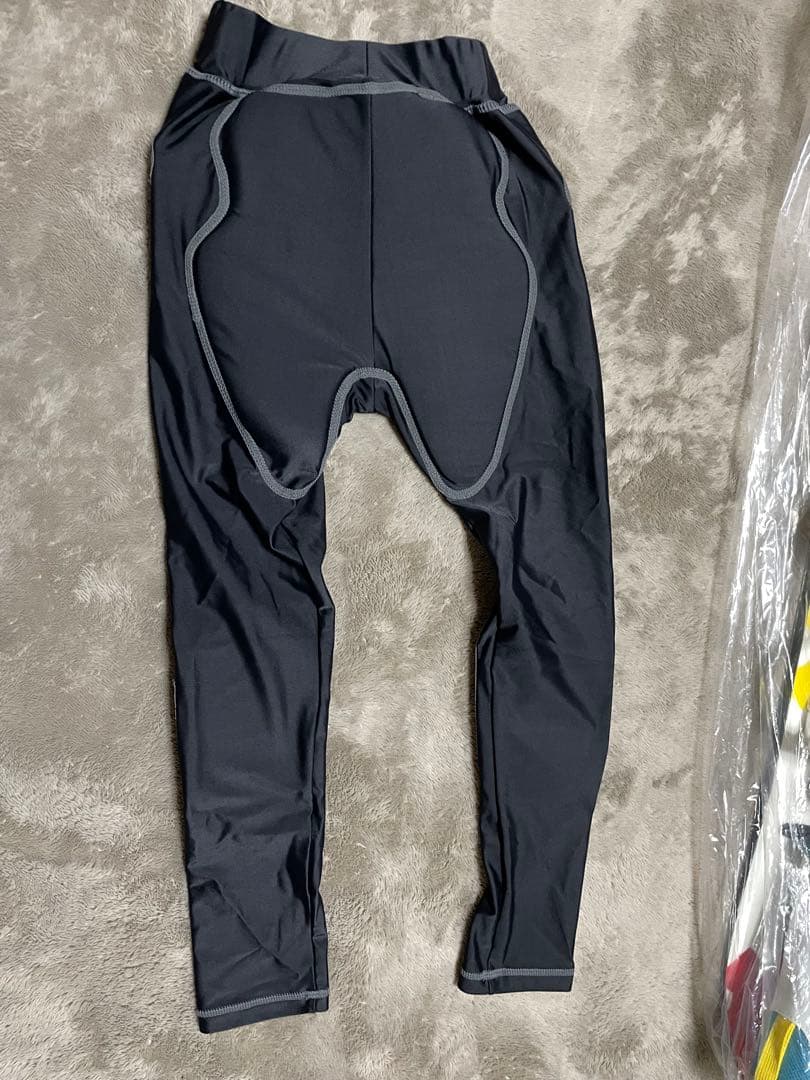 キッズスノーボードセット　98　板　ビンディング　ブーツ　プロテクター