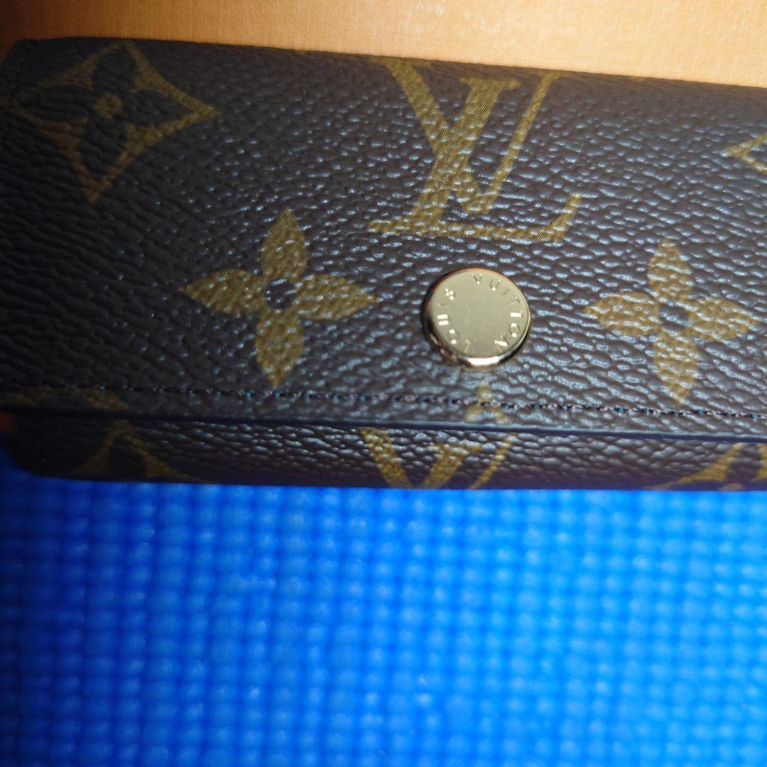 LOUIS VUITTON 4連キーケース