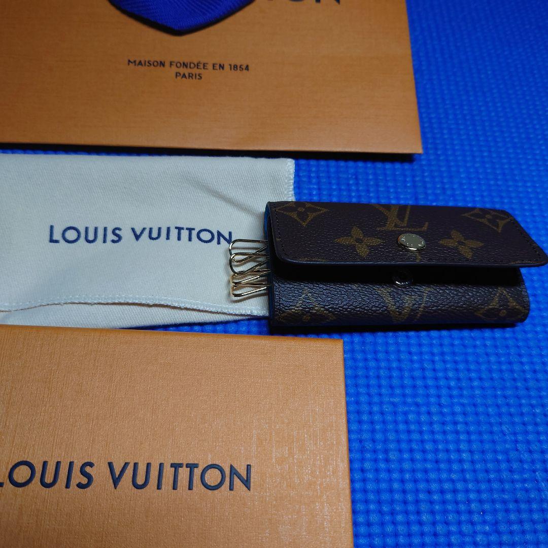 LOUIS VUITTON 4連キーケース