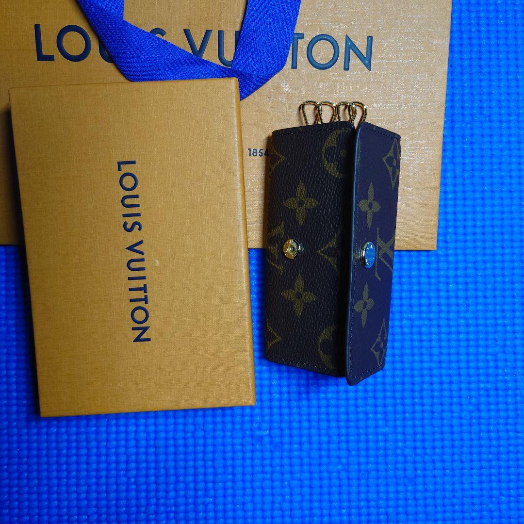 LOUIS VUITTON 4連キーケース