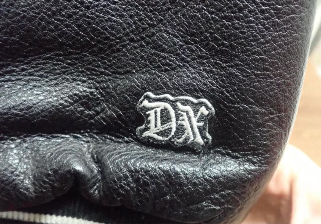 あ*ん様 Deluxe ブラック スタジャン