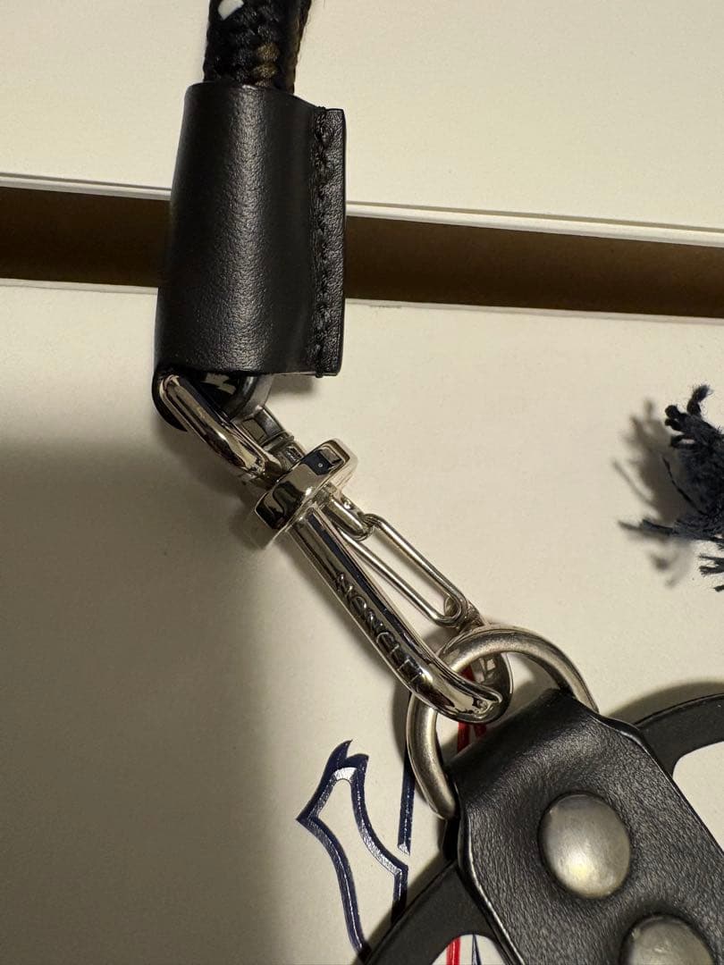 MONCLER モンクレール　iPhone 携帯　スマホ　ケース　ショルダー