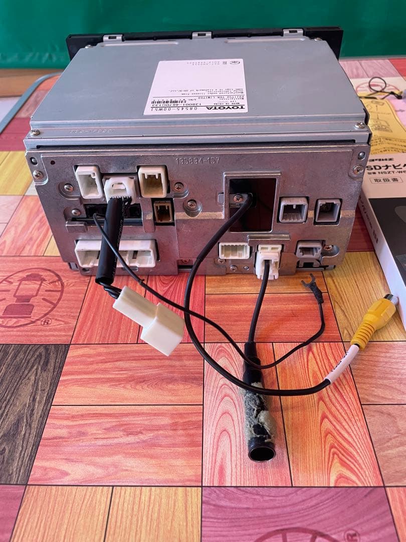 トヨタ純正ナビ　NSZT-W64 テレビキット付き